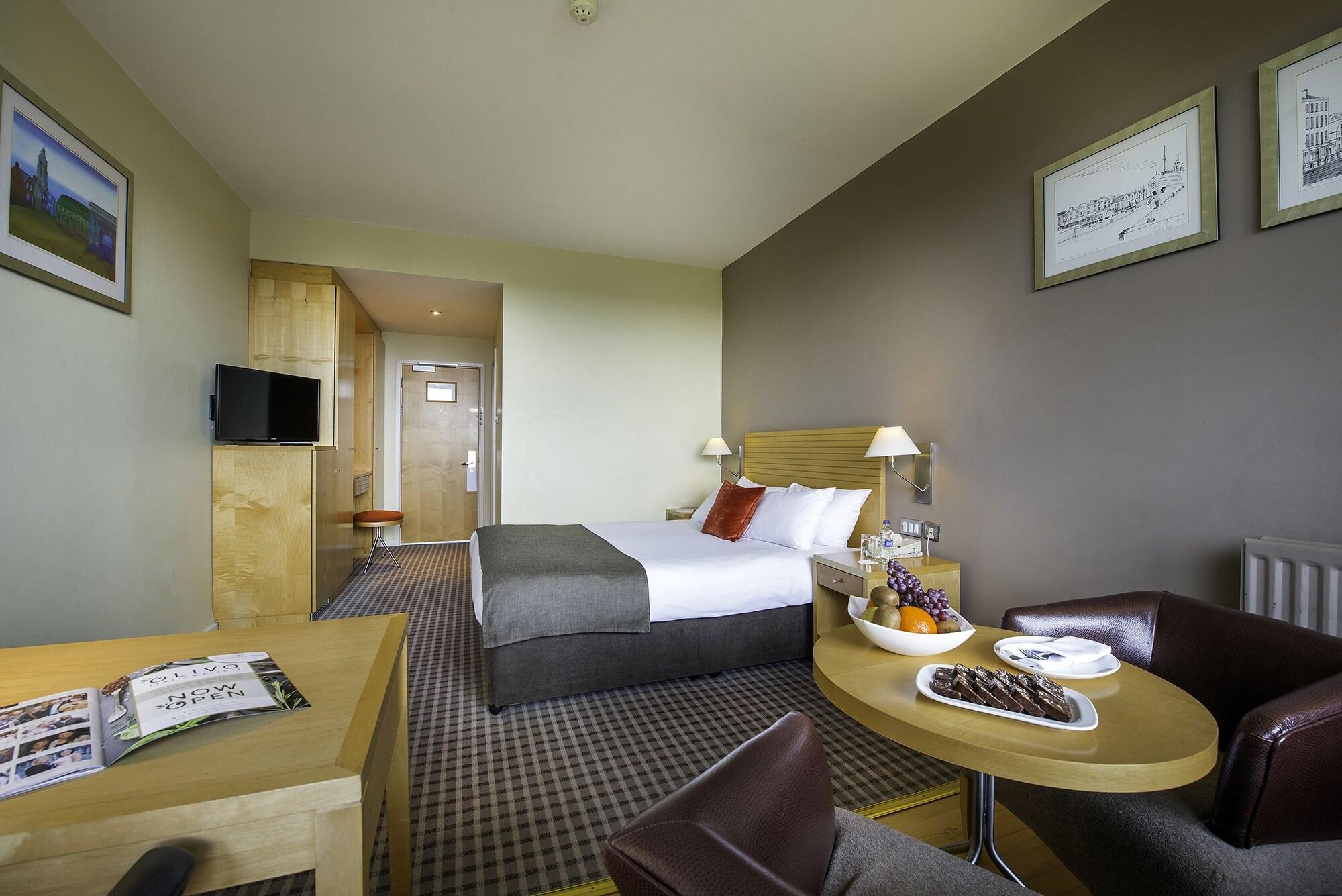 Cork Airport Hotel Exterior photo